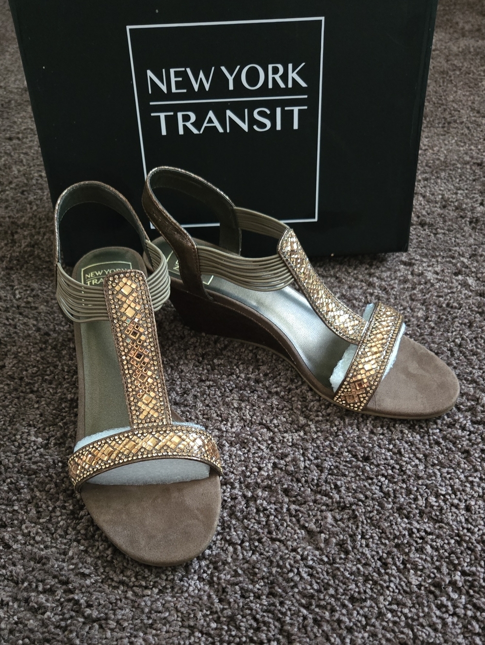 NEW New York Transit Gold Sparkle Wedge Sandal 8